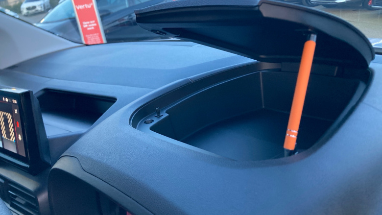 Vauxhall Combo Cargo Combo Electric 100kW Pro 52kWh H1 Van Auto